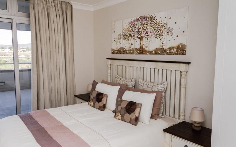 To Let 2 Bedroom Property for Rent in Dolphin Beach Western Cape